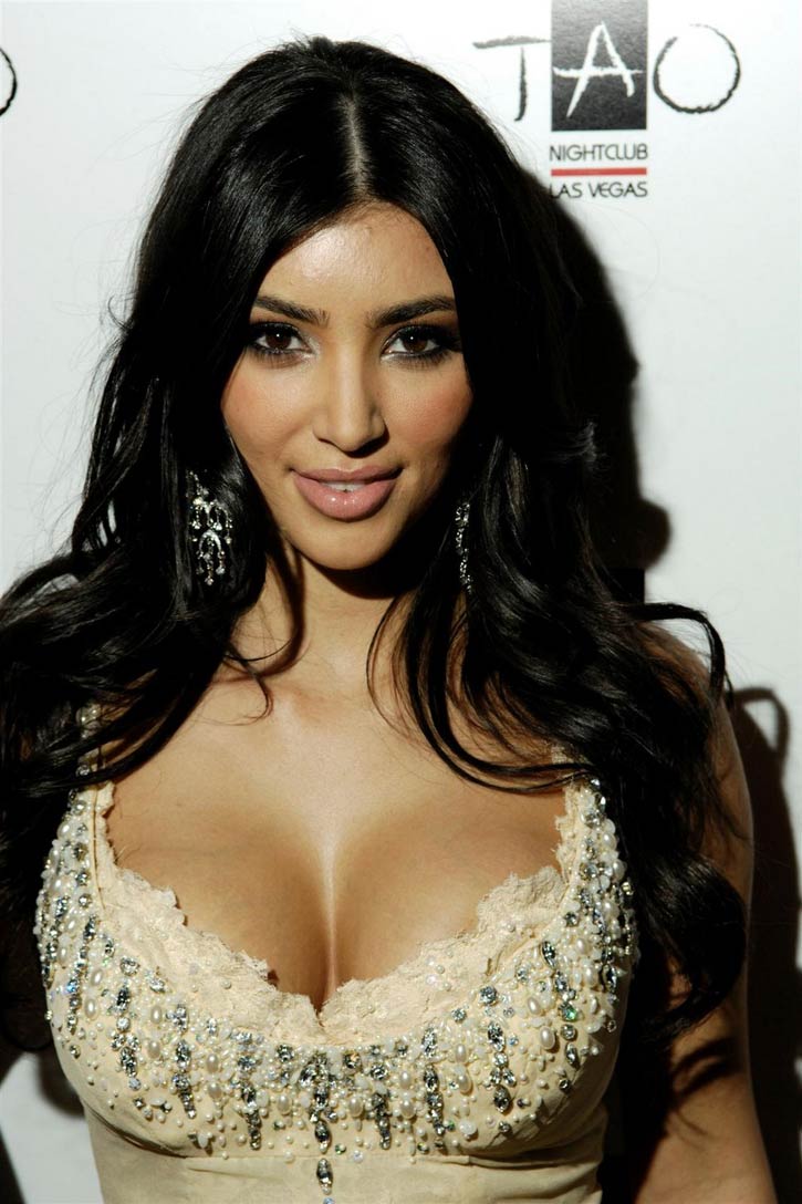 the amazing Kim kardashian bra